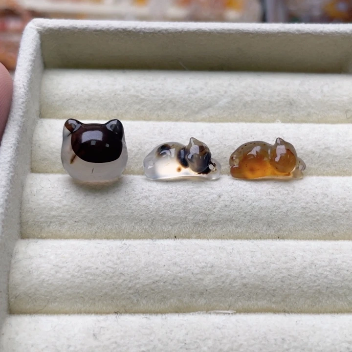 未镶嵌玛瑙草花猫头加趴趴猫2玛瑙/玉髓