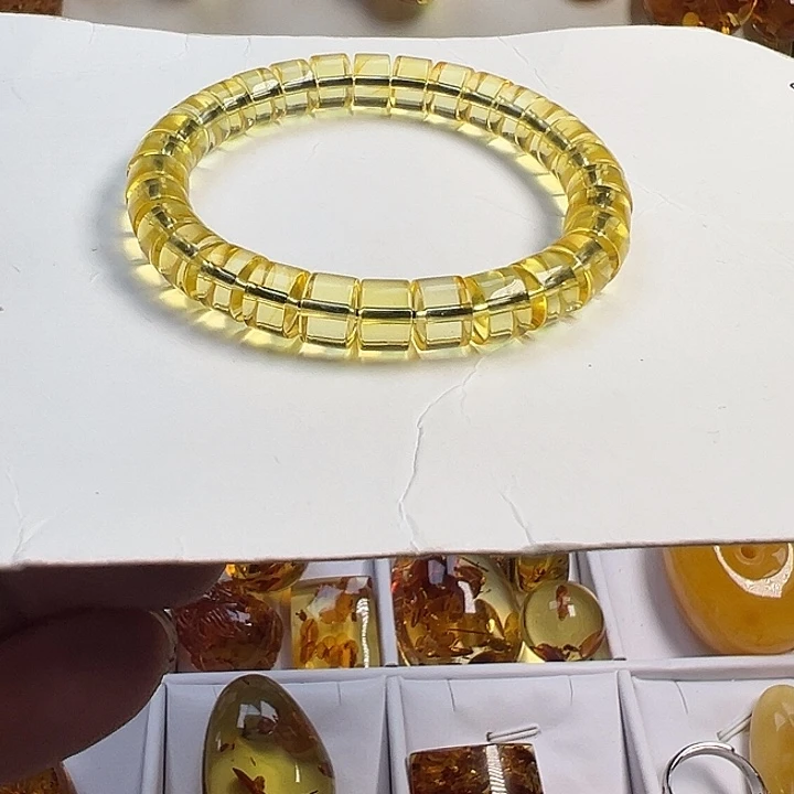 未镶嵌琥珀（花珀）手串