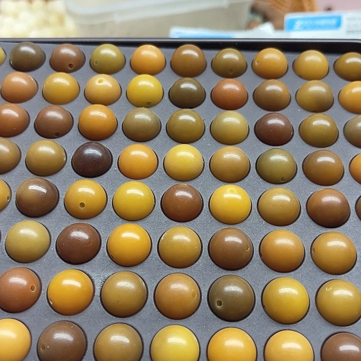 白玉菩提吊坠微瑕13风化圆50卡灯牌宠50