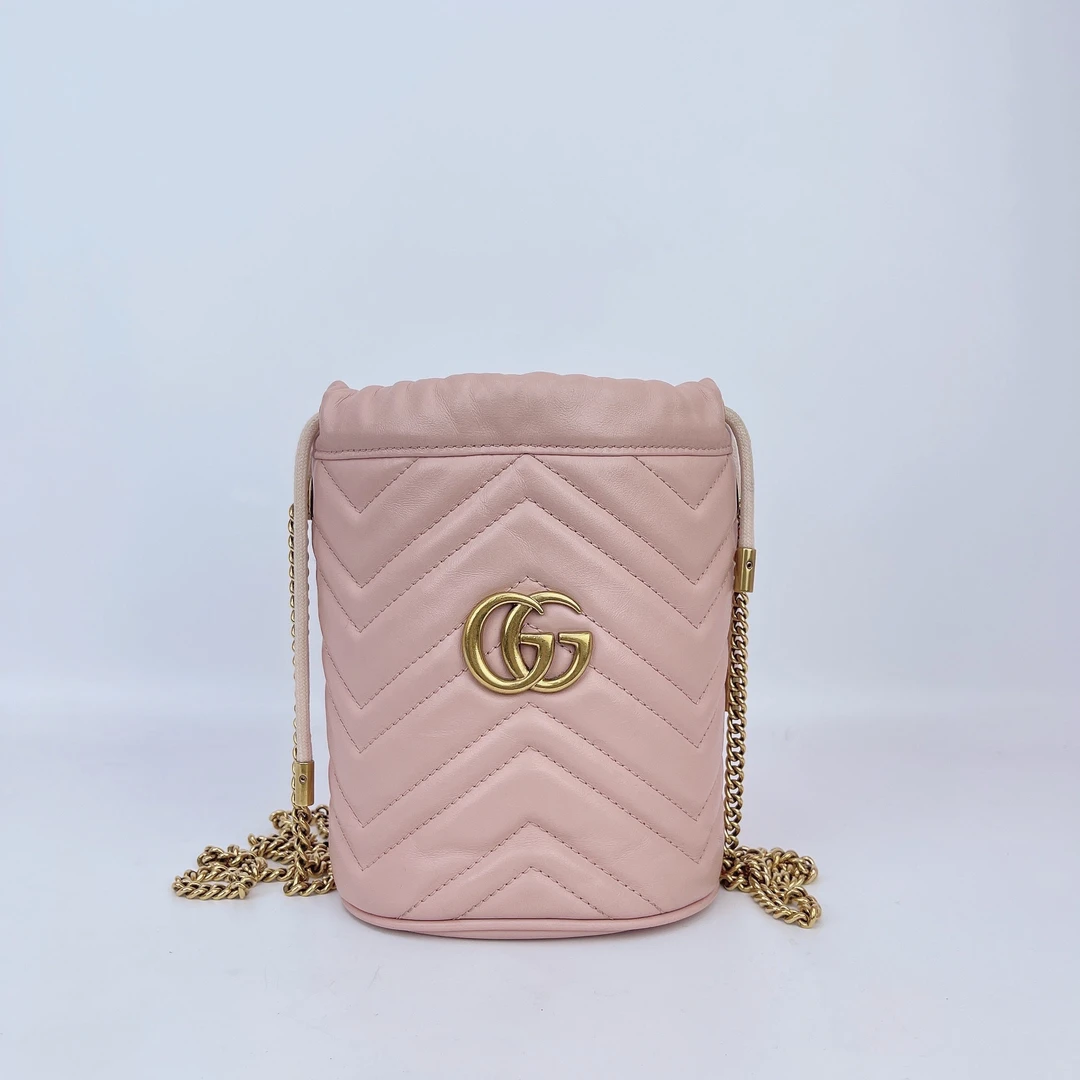 95新 GUCCI/古驰 古驰 粉色抽绳水桶单肩包底长13 E222