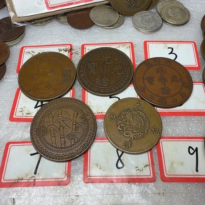用***4上5个铜币工艺品摆件