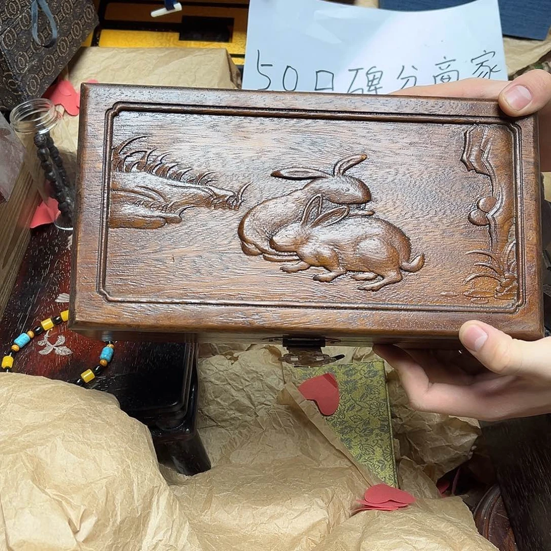 大叶紫檀（黑酸枝木类）