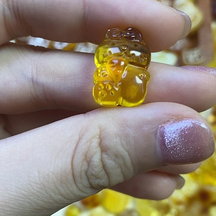 吊坠橄榄核小兔子