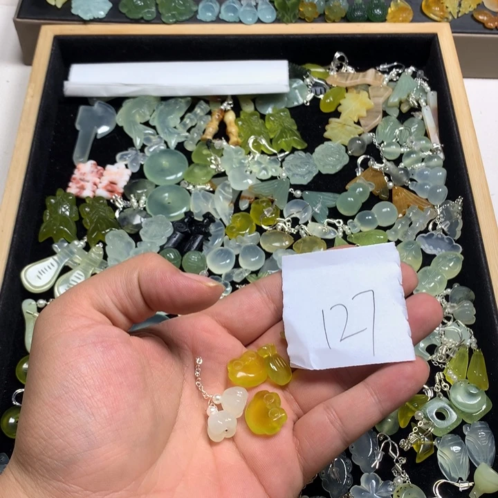 苹***球蛇纹石玉合金发夹