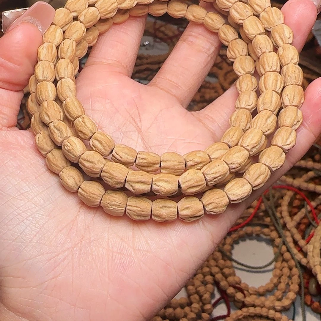 柏香籽/百香籽吊坠社****?