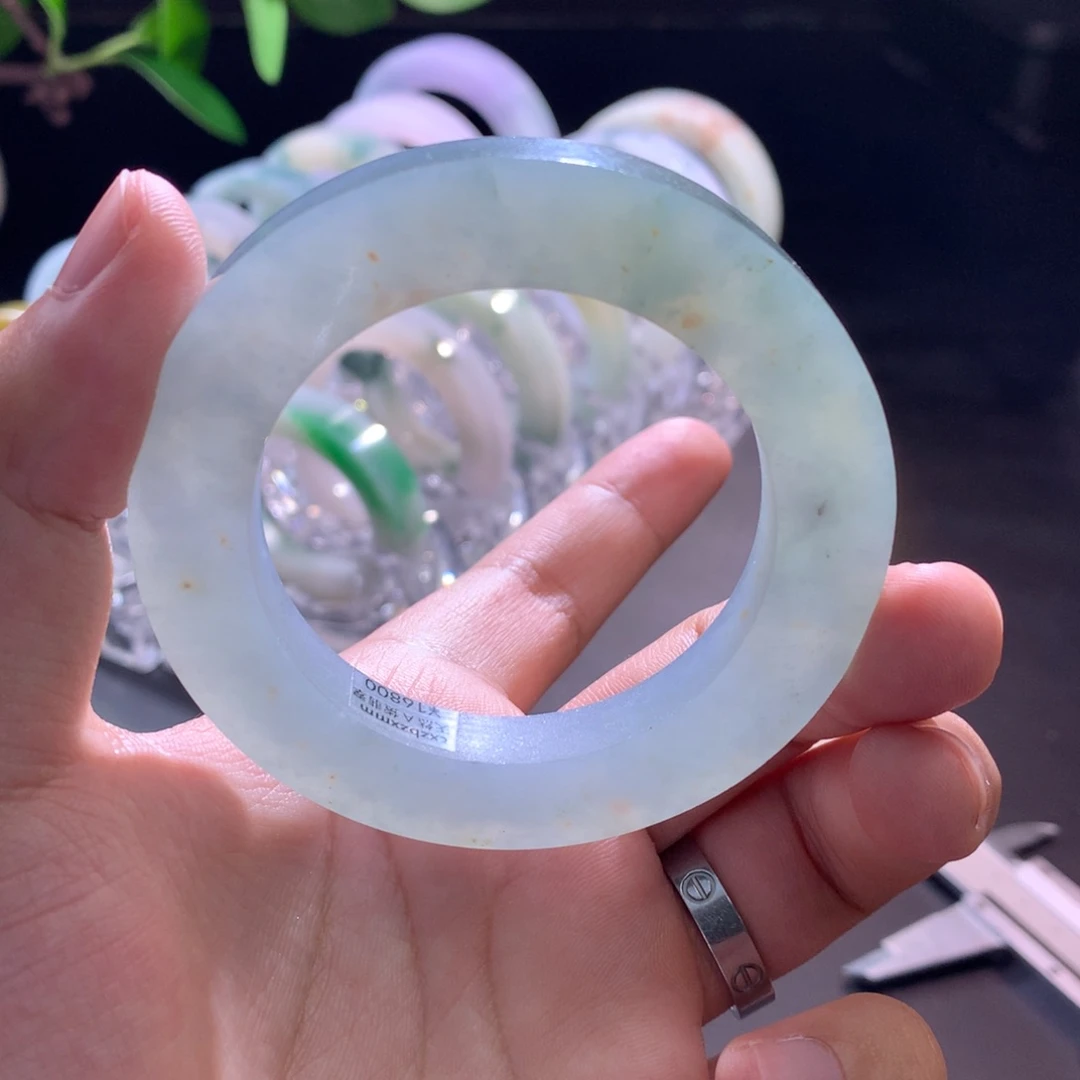 未镶嵌翡翠手镯定制翡翠