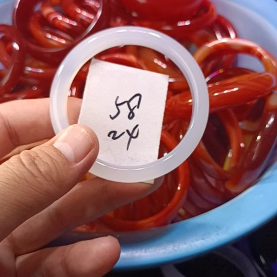 玛瑙/玉髓未镶嵌手镯