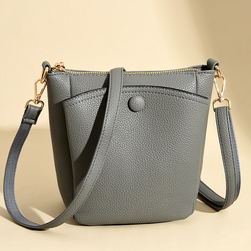 耐刮方形水桶包斜挎包中老年女包单肩女士包中年韩版手机包小包包