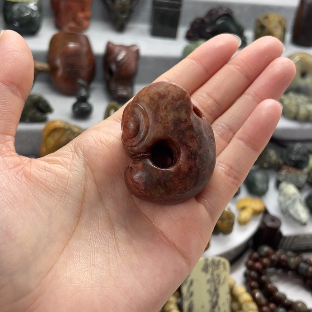 岫岩河磨玉（透闪石质玉）未镶嵌把件