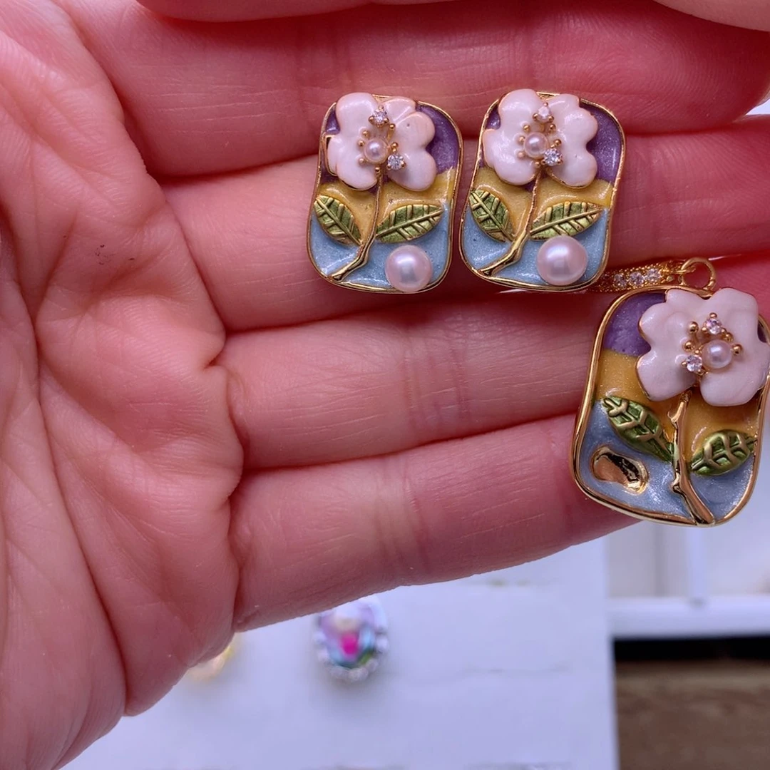 淡水珍珠耳饰合金