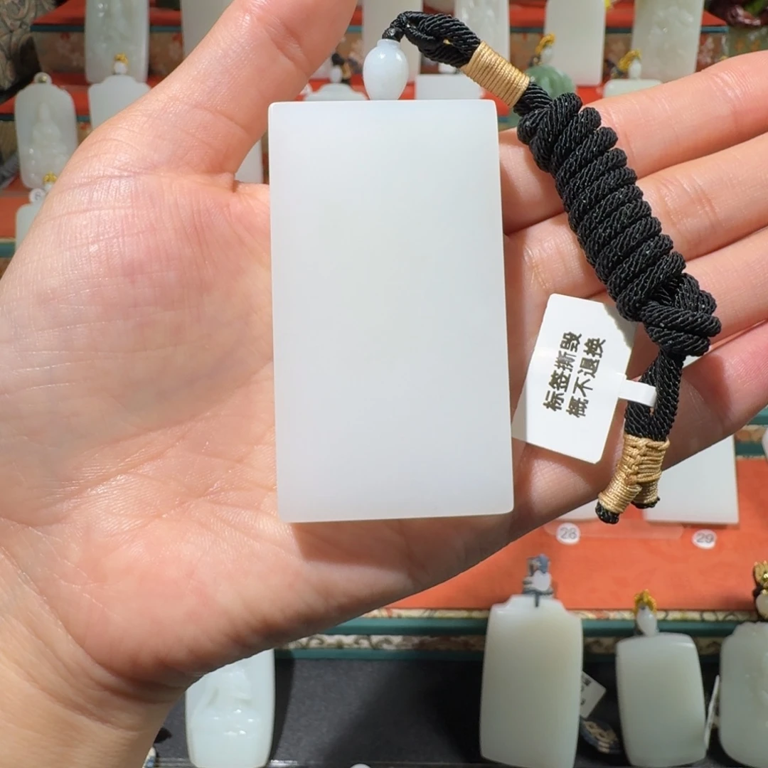 噼***啦和田玉未镶嵌颈饰0041