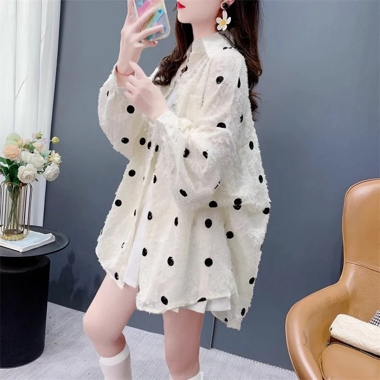 减龄提花波点防晒衬衫女春秋季新款大码女装洋气宽松显瘦开衫上衣