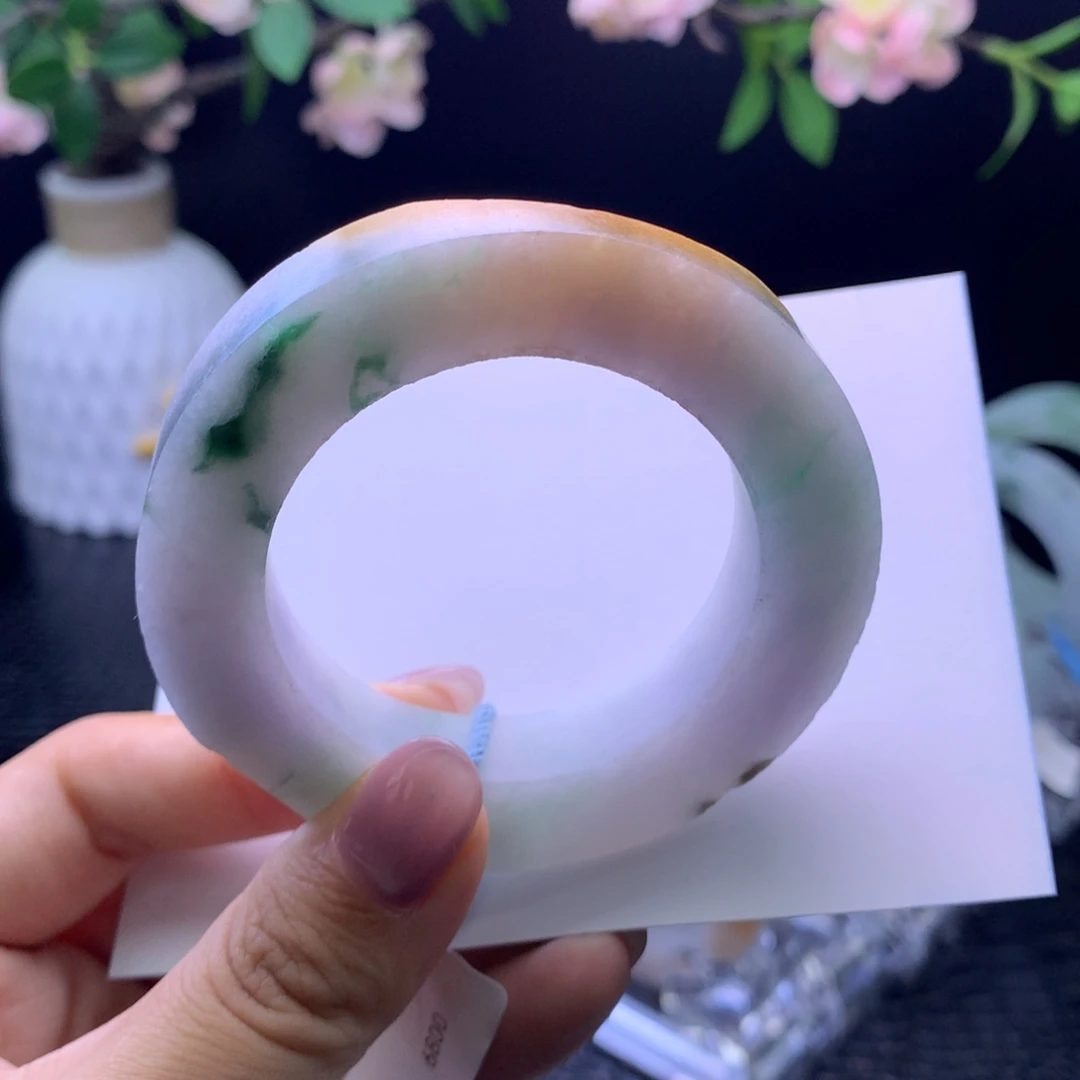 定制翡翠未镶嵌手镯