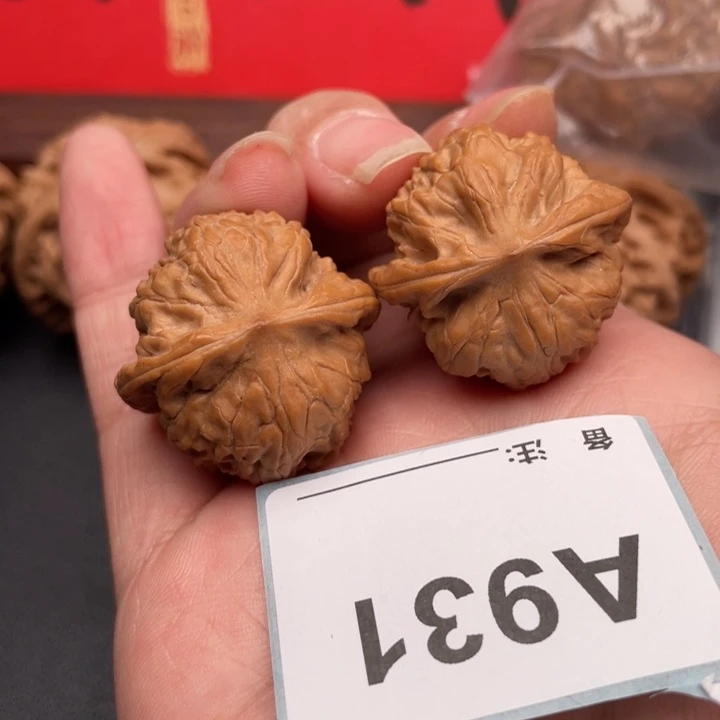 文玩核桃吊坠核桃