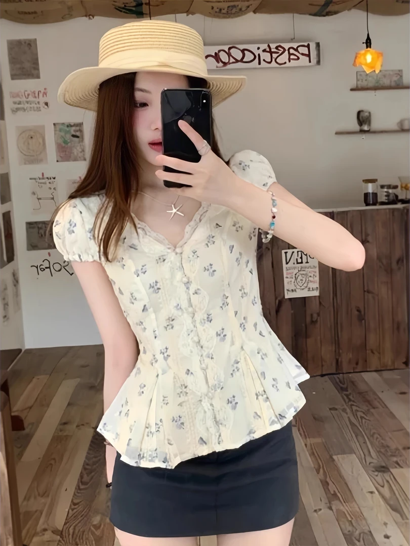 法式气质高级感V领蕾丝花边收腰衬衫女夏季甜美收腰显瘦碎花衬衣