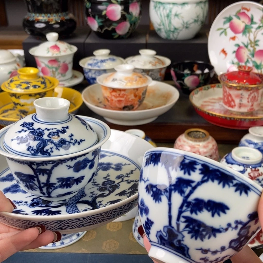 陶瓷艺术家的作品是一