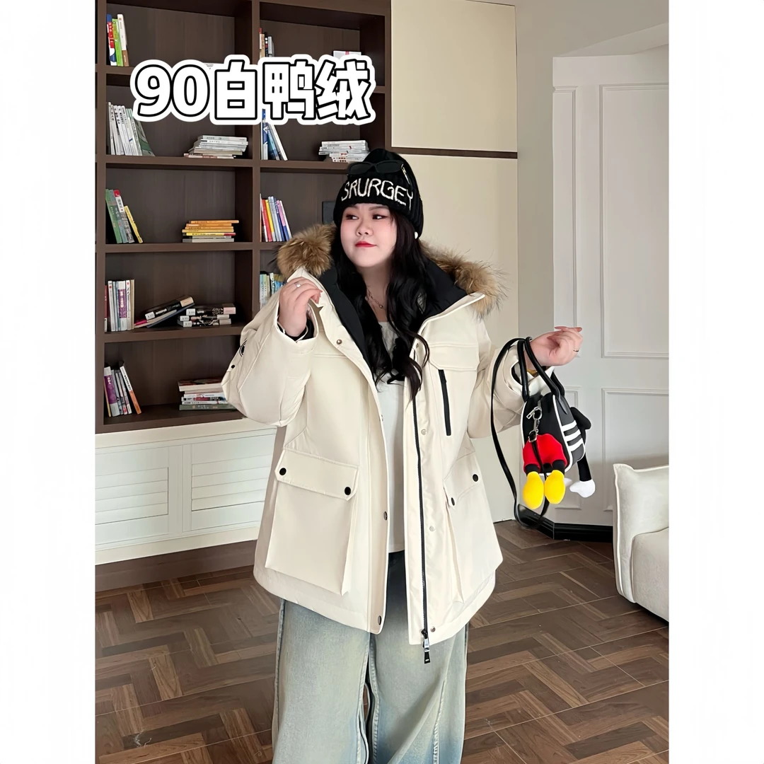 花契“塞纳曼冬”大码女装冬季胖mm-90白鸭绒毛茸茸羽绒服15241-X