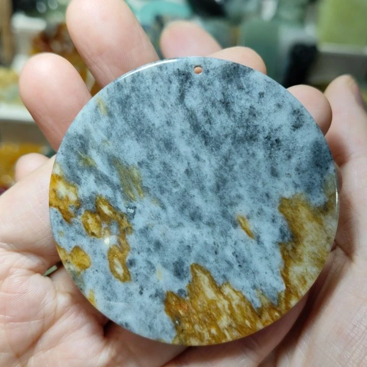 岫玉未镶嵌挂坠款式