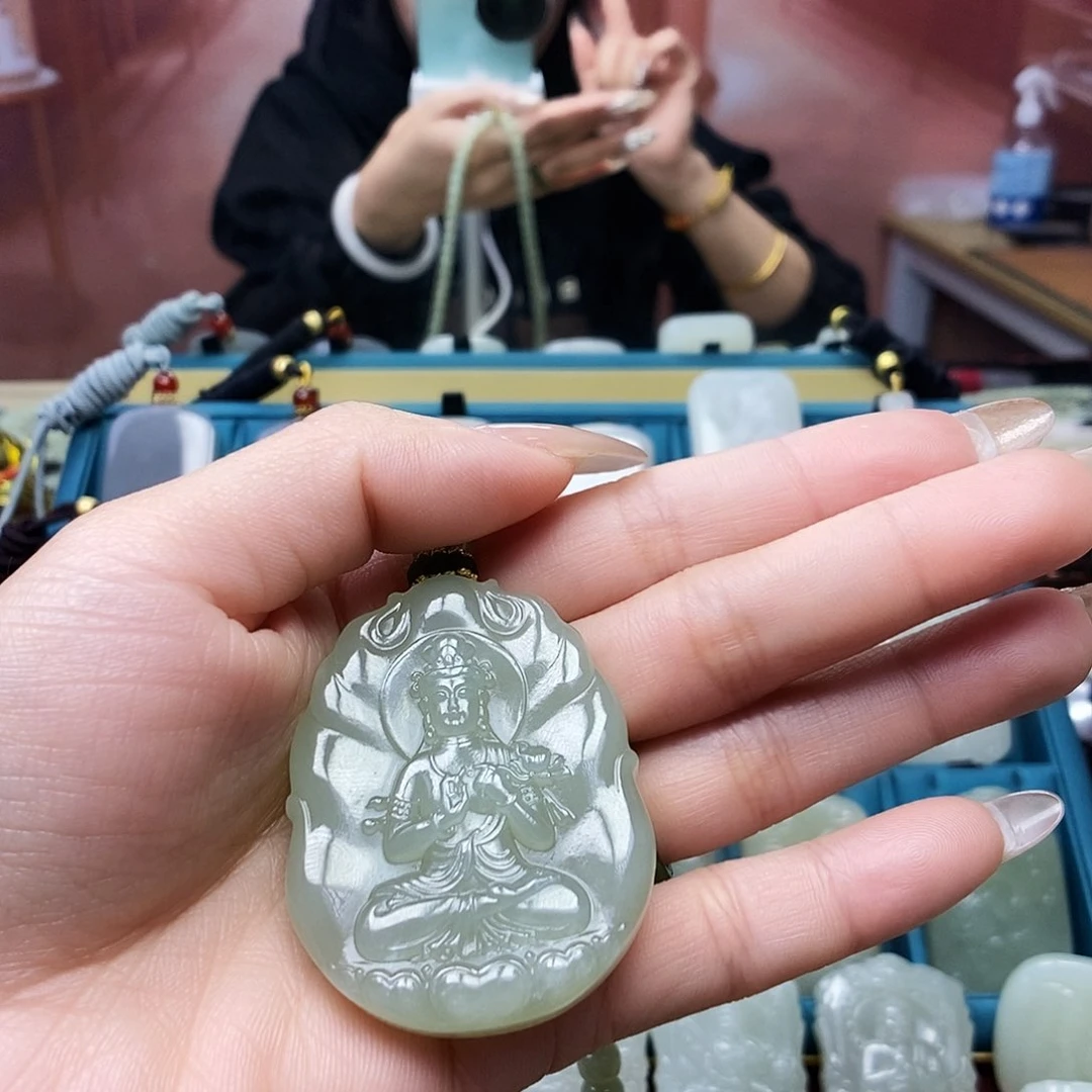 和田玉颈饰未镶嵌芸*