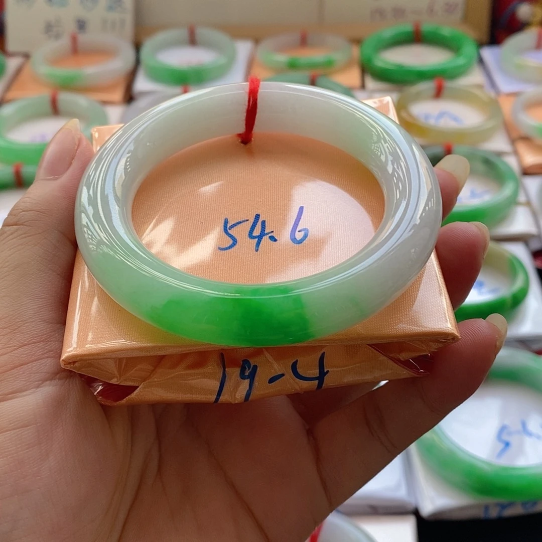 翡翠未镶嵌手镯11号