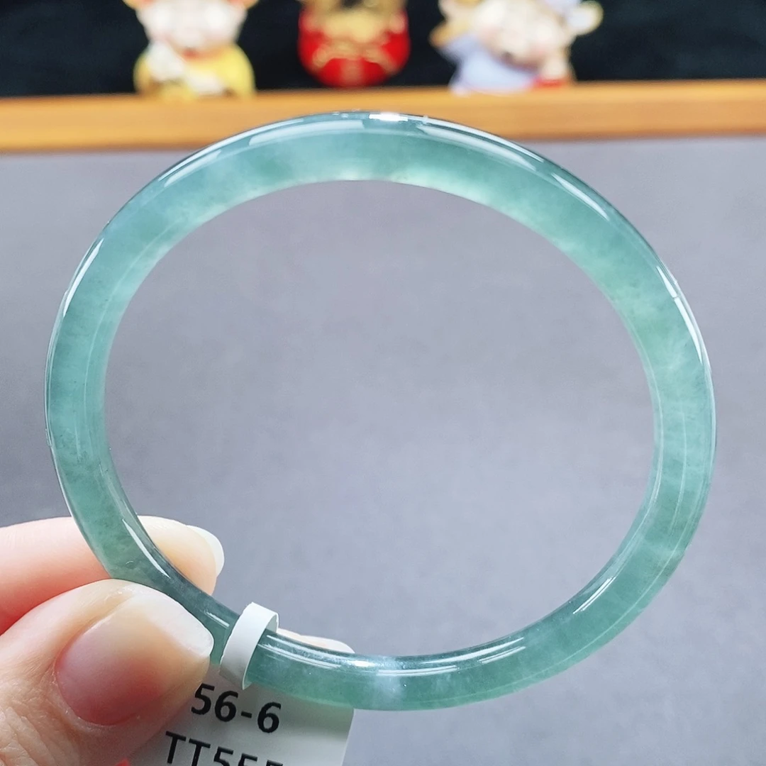 翡翠未镶嵌手镯75