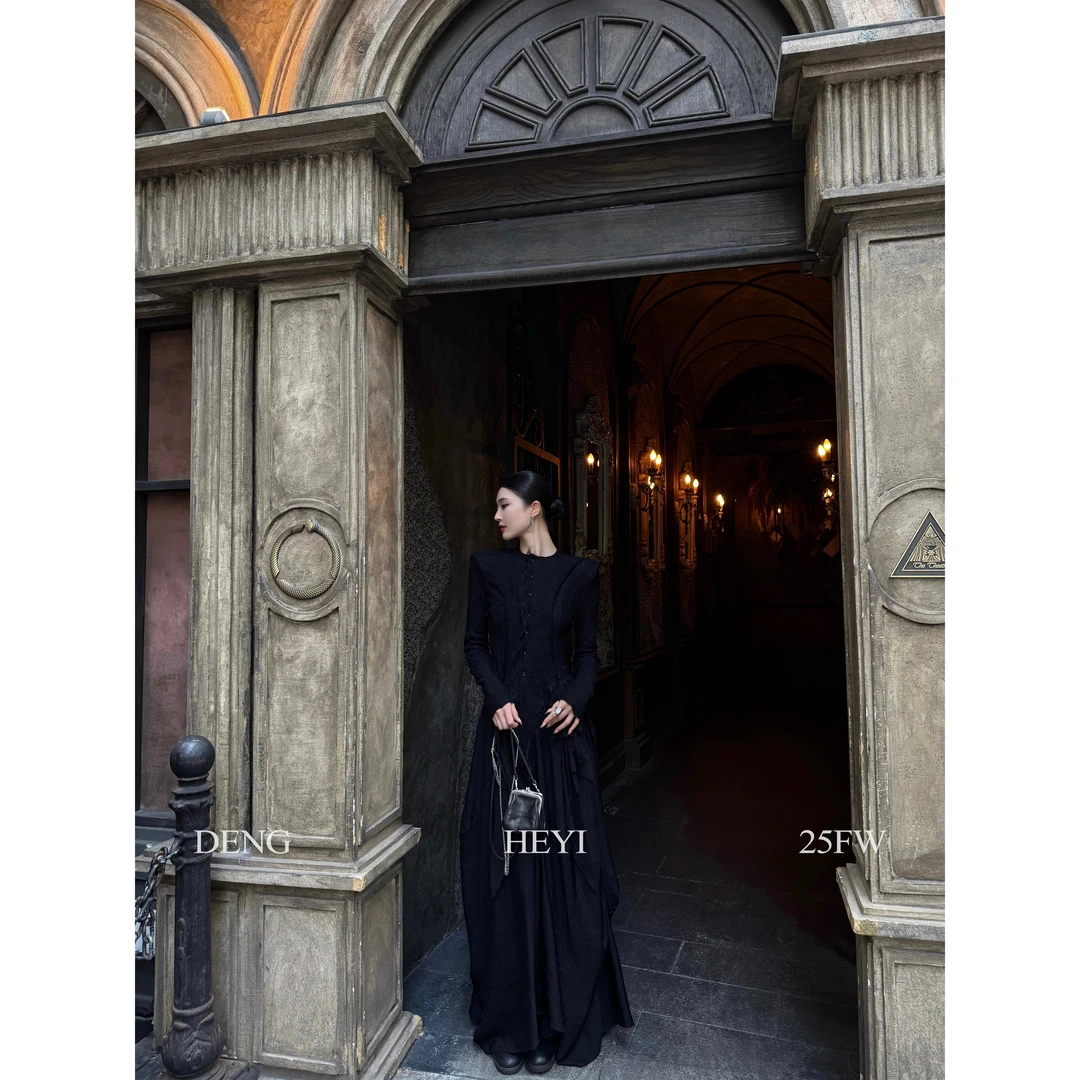 HEYI【循环序章】小众设计黑色蕾丝拼接毛边不规则长袖外套半裙套装