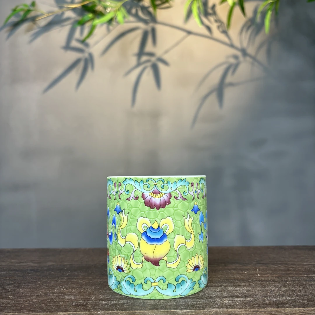 珐琅彩六君子笔筒（绿）