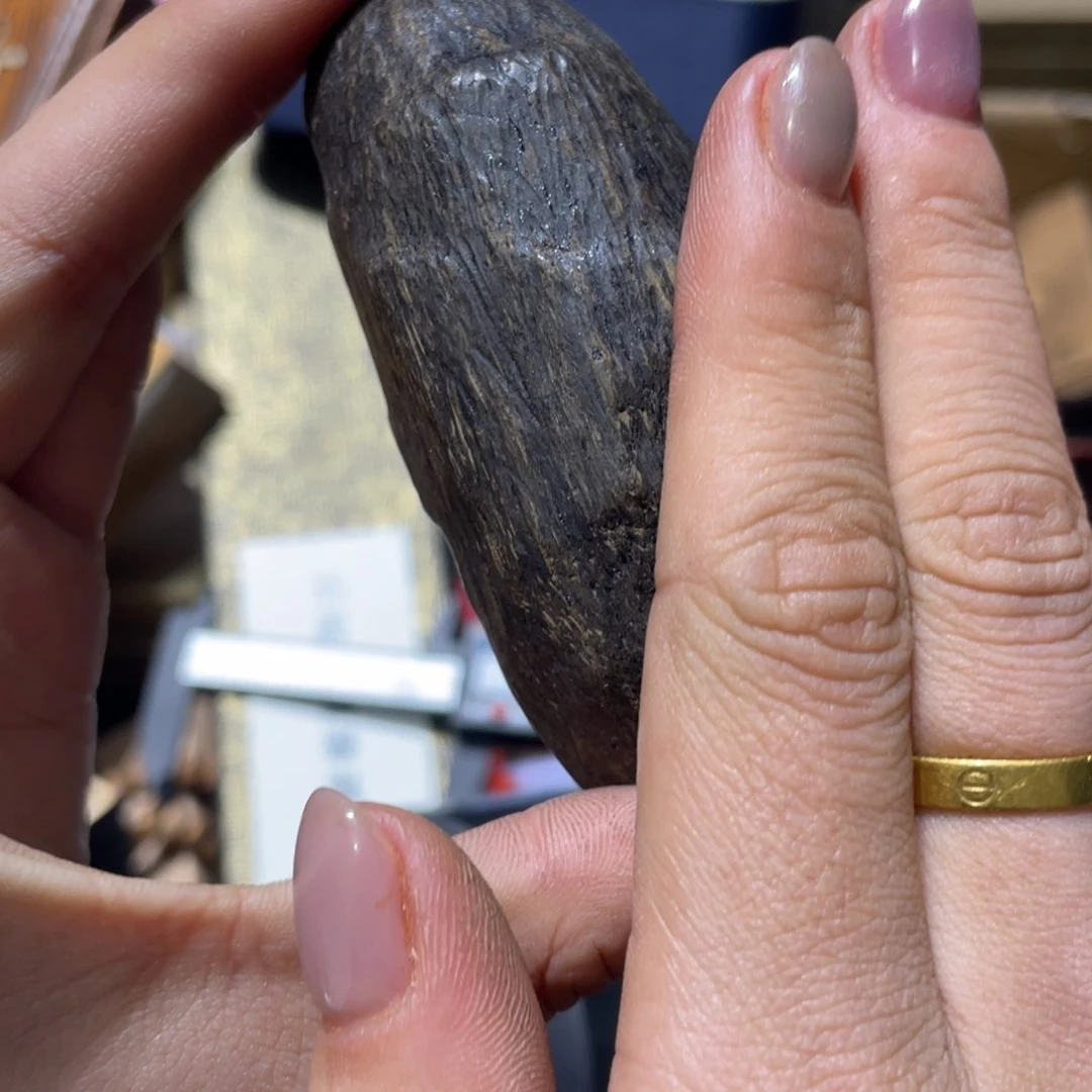 紫砂线香的味道很浓很香      