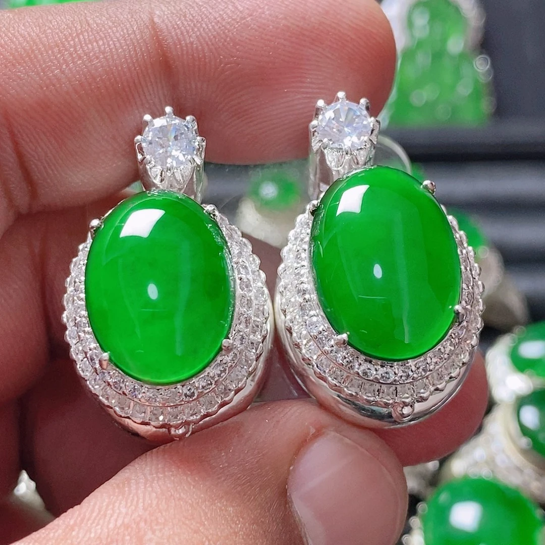 翡翠未镶嵌颈饰