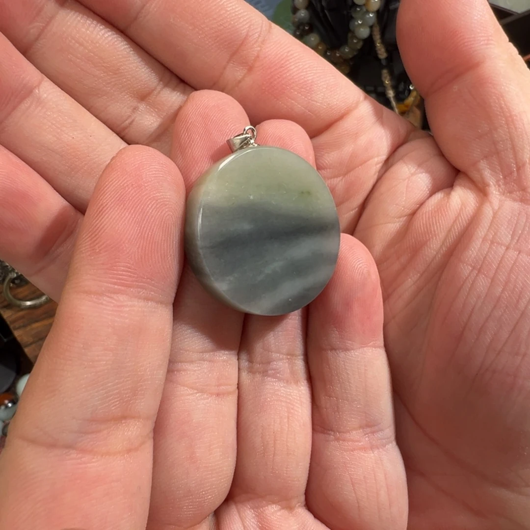 和田玉银S925镶嵌颈饰新疆老熟料意境青花圆无事牌 超值