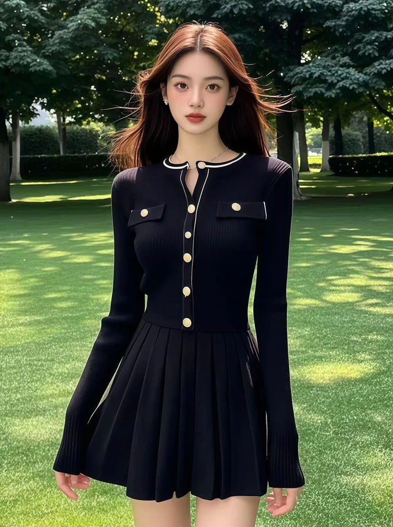 韩版秋冬藏青色圆领单排扣长袖针织连衣裙女约会氛围感温婉A字裙