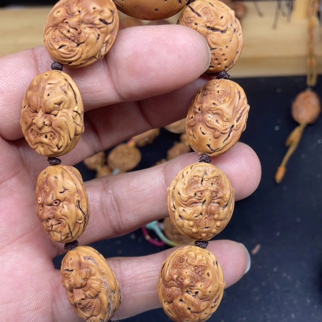 桃核雕刻恶僧手串