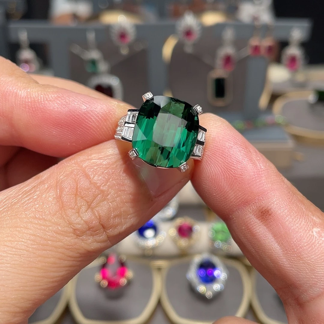 18K金镶嵌戒指碧玺10.75ct