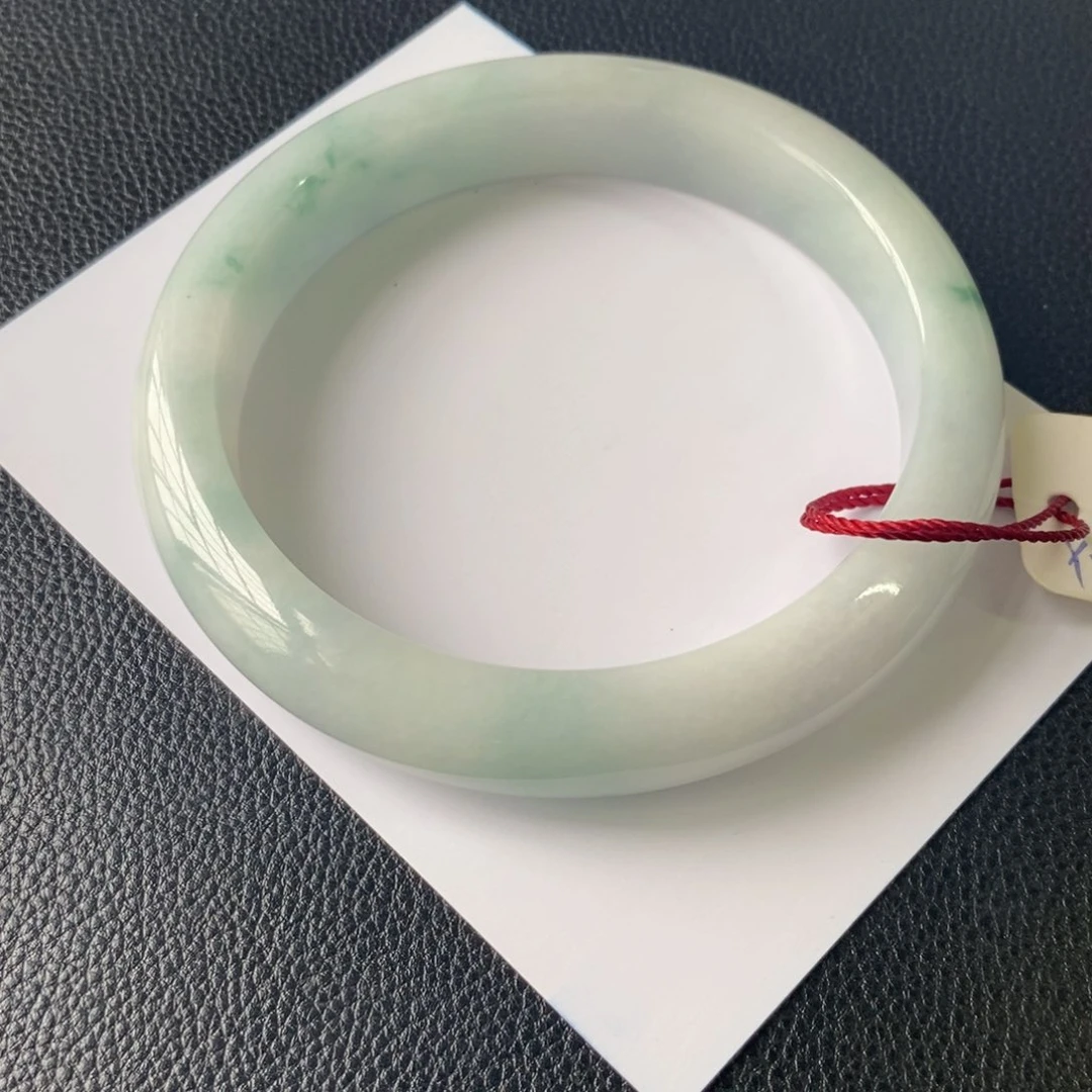 翡翠手镯未镶嵌流*11111111111111111