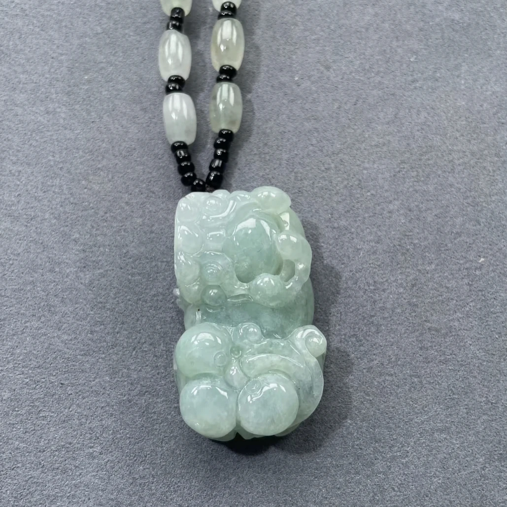 翡翠A货冰果绿霸王貔貅卡4.5厚1.2【超哥宠粉】