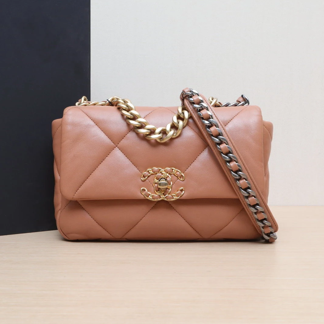 95新 Chanel/香奈儿 【娇】19BAG 口盖包 小号 焦糖 30开 金银扣