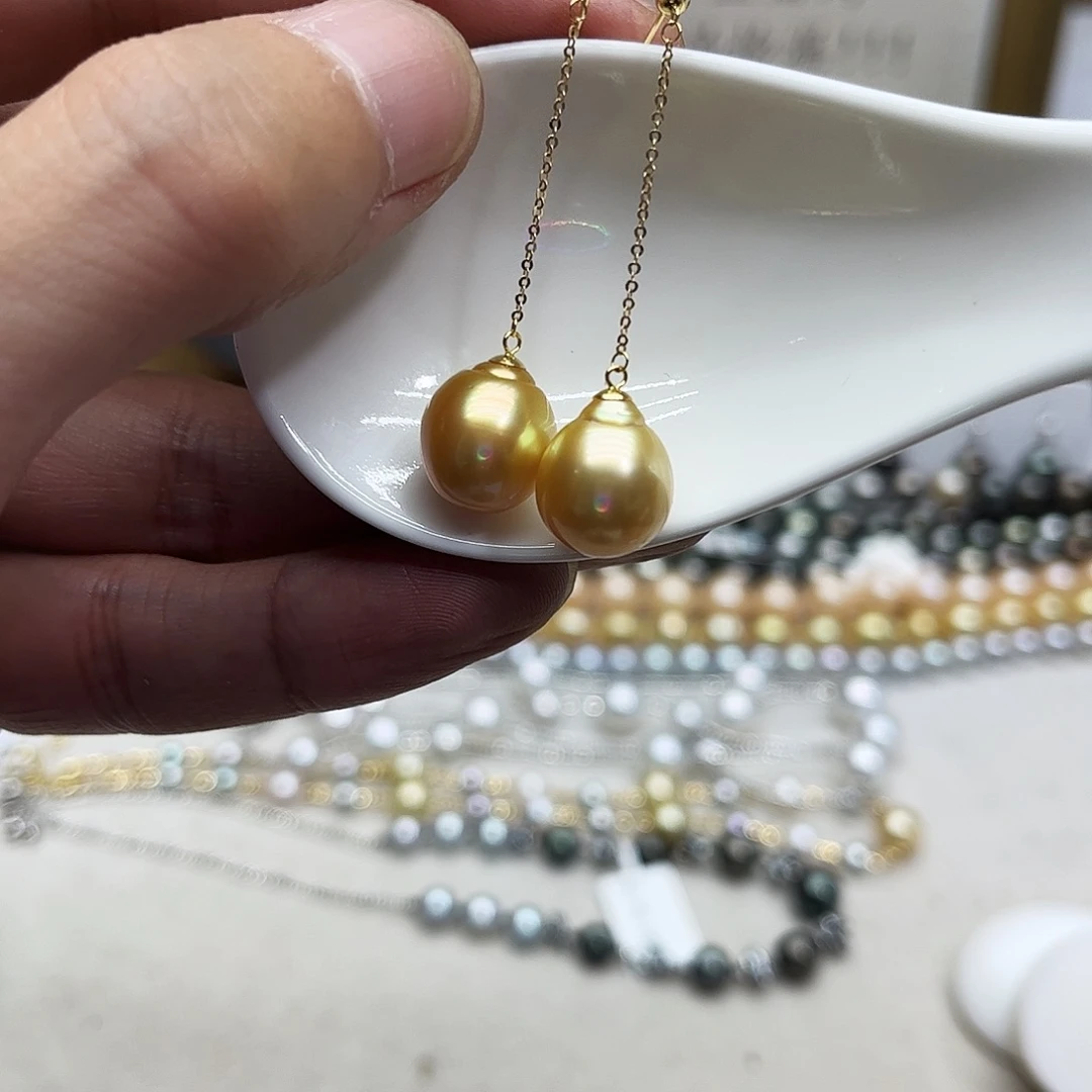 18K金镶嵌耳饰海水珍珠