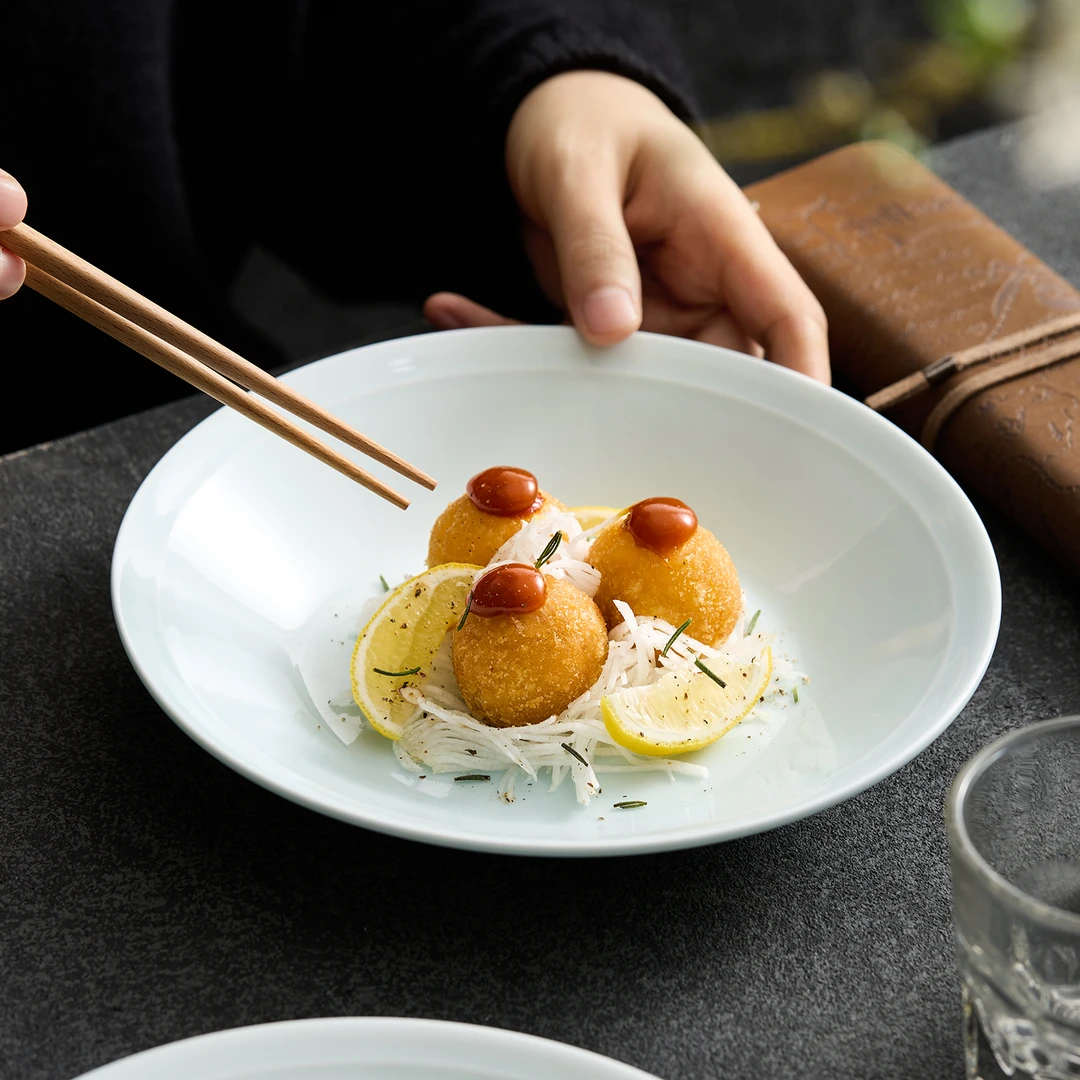 德化青瓷餐具2025新款精致漂亮高颜值高级感中式家用陶瓷盘子菜盘