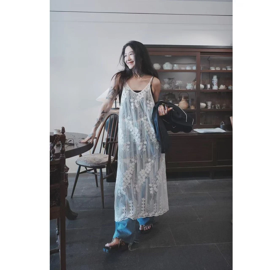 5159吊带蕾丝裙杏色长衫小众复古