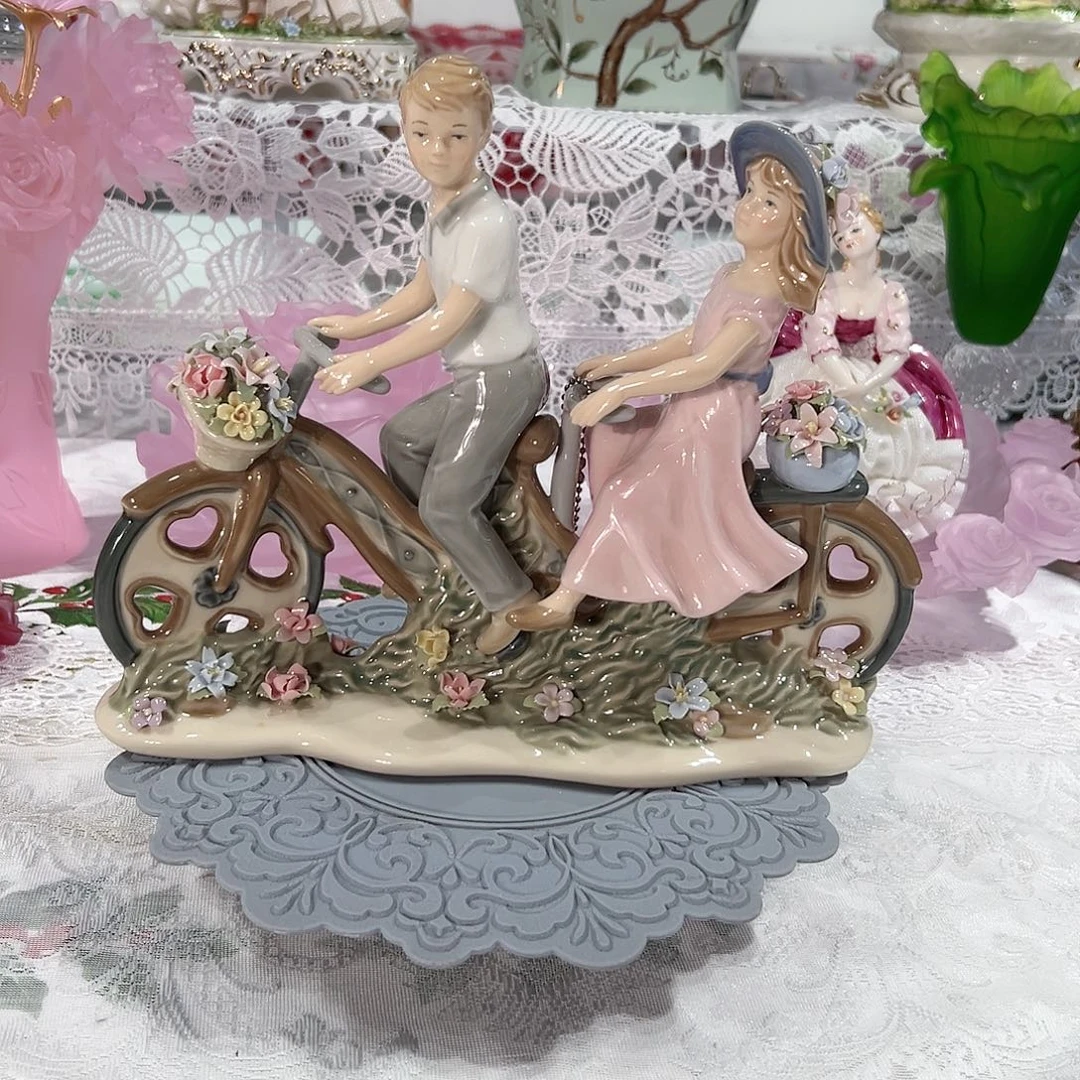 陶瓷0268福利双人情侣自行车摆件