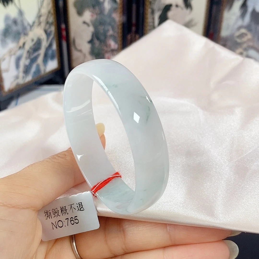 未镶嵌手镯翡翠手镯