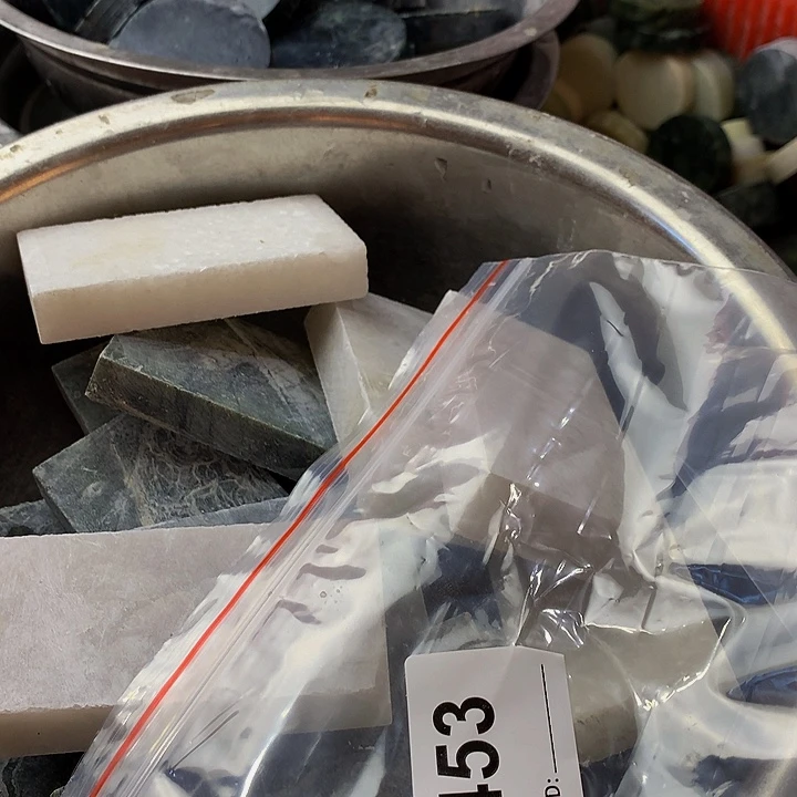 蛇纹石玉未镶嵌珠宝半成品愚*