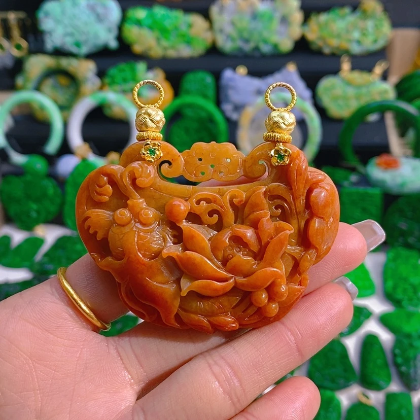 【闪购商品】翡翠颈饰未镶嵌红翡鱼戏荷花如意锁