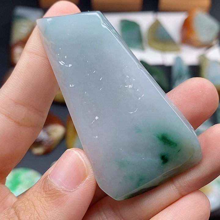 定制翡翠未镶嵌翡翠