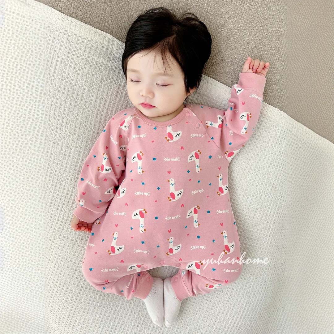 鸭连体秋冬无骨卡通防踢爬爬服睡衣