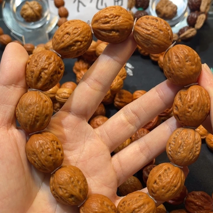 吊坠龙脊菩提红枣