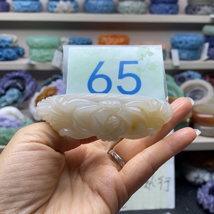 未镶嵌手镯石英岩玉
