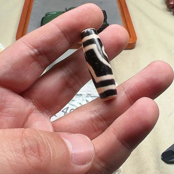 白玉菩提吊坠黑色4495