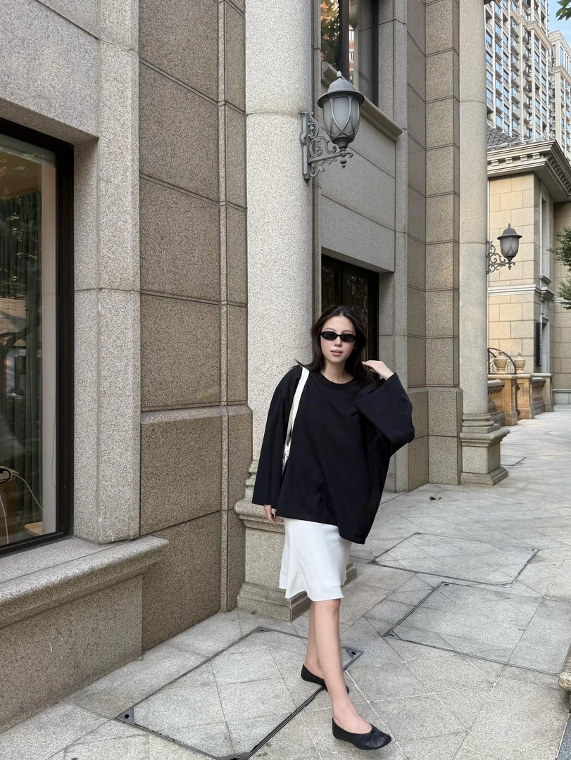 2025秋季新款韩系慵懒风黑色长袖t恤上衣百搭高腰显瘦半身裙套装