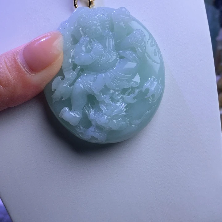 未镶嵌定制翡翠不动明王